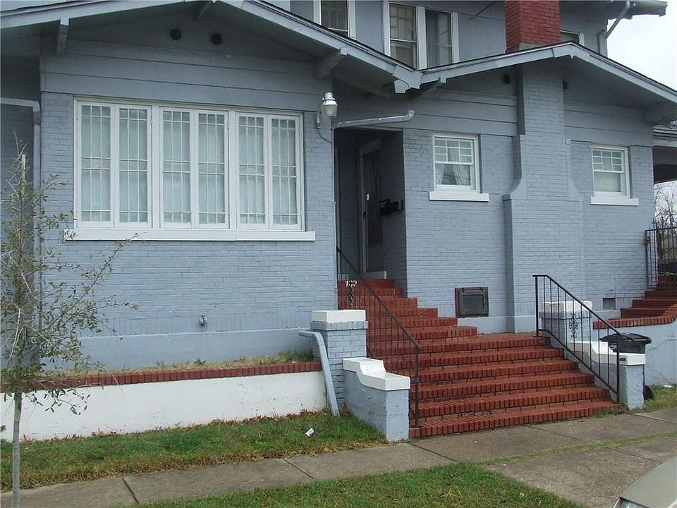 1st image of 702 W Bowie St