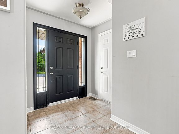 4th image of 262 Drapers St