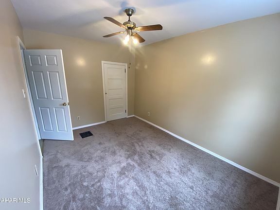 4th image of 328 Penny Ln