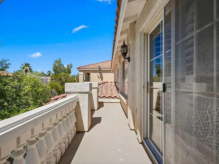 Shadow Cove Ave — Photo 9