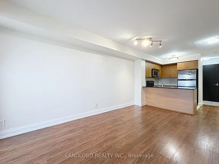 1070 Sheppard Ave W #801 — Photo 5
