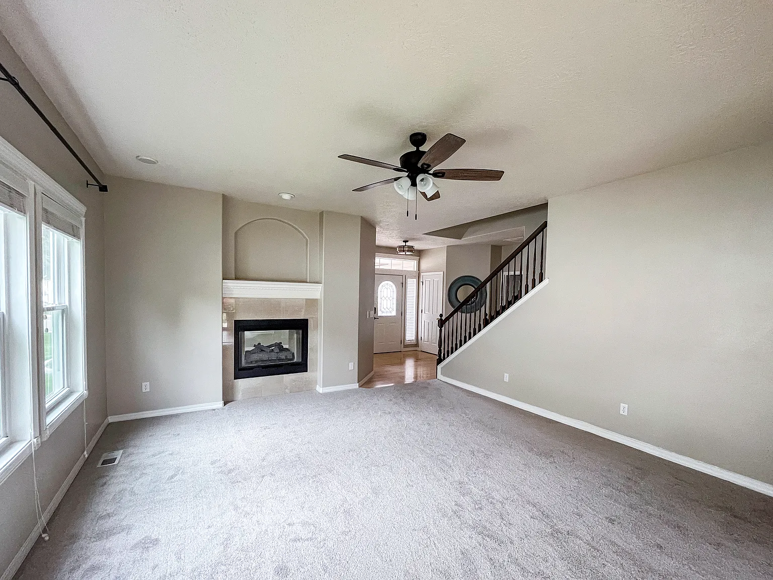 3 bed, 2.5 bath, 2006 sqft, $2,750 — Photo 4