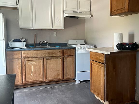 5th image of 2900 W 2nd St #2