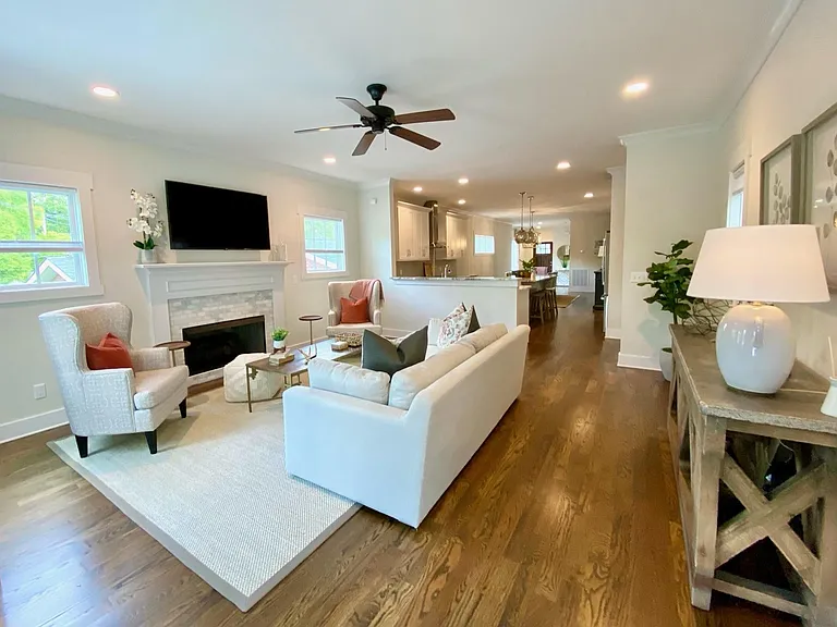 1002A Caldwell Ave — Photo 8