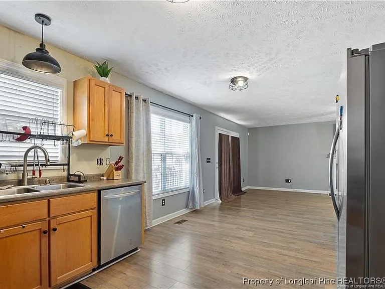 717 Lenoir Dr — Photo 17
