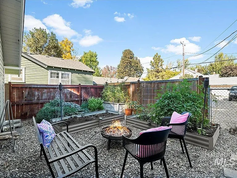 520 S 15th Ave — Photo 29