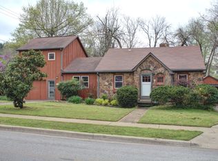 533 E. Maple St., Fayetteville, AR 72701