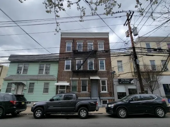103 Pulaski St, Newark City, NJ 07105