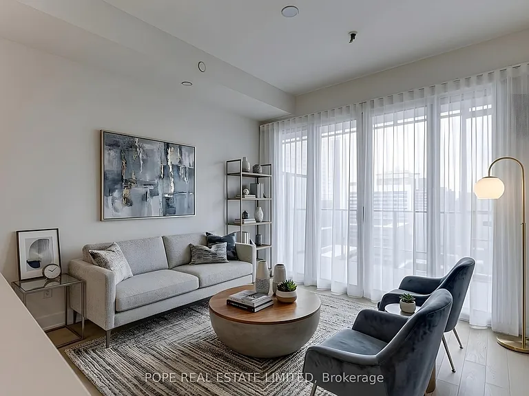 7 Grenville St #2112 — Photo 1