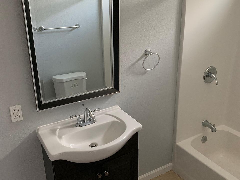 2nd image of 1042 S Ditman Ave