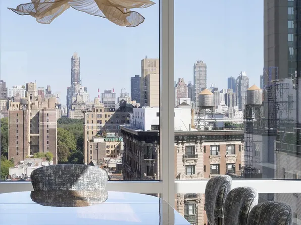 200 Amsterdam Avenue image 4 of 23