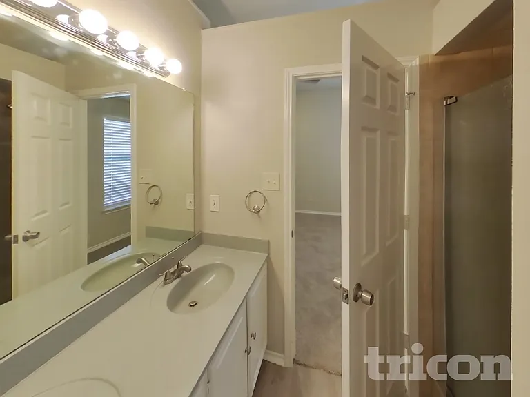 2329 Belton Dr — Photo 13