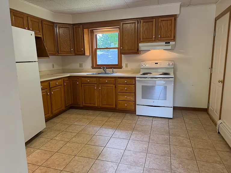 247 Allen Ave #1 — Photo 3
