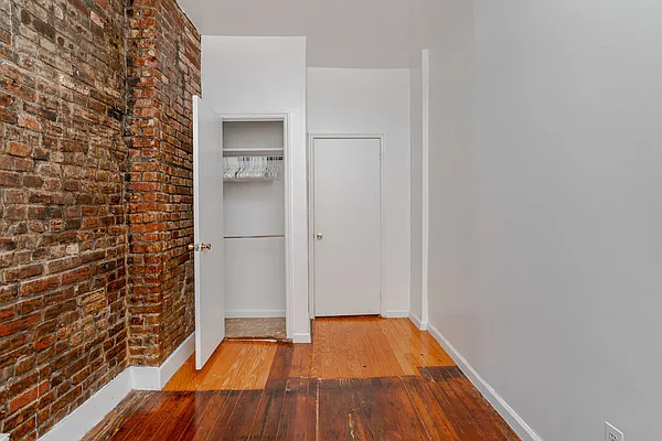 Rented by G Y B Realty Inc | media 8