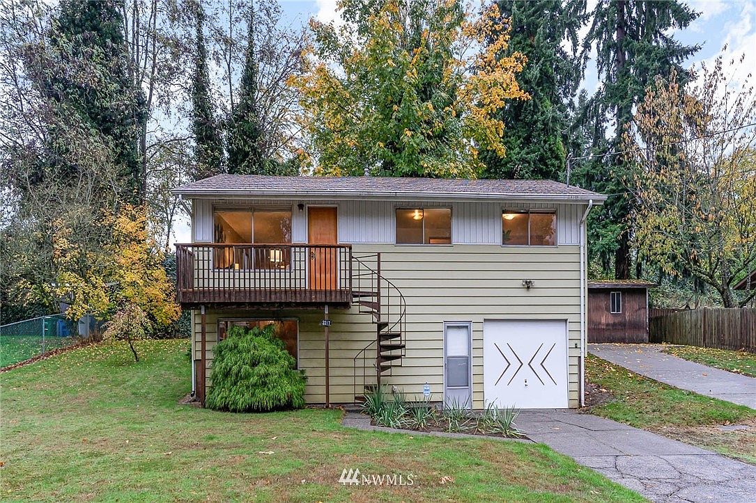 2217 Jones Avenue NE, Renton, WA 98056 | Zillow