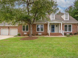 2412 Rolling Hill Rd, Fayetteville, NC 28304