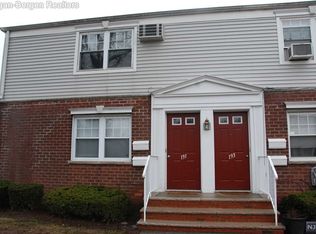 191 Darwin Ave #B, Rutherford, NJ 07070