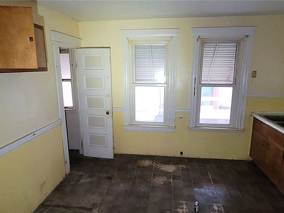 5th image of 10018 Hulda Ave