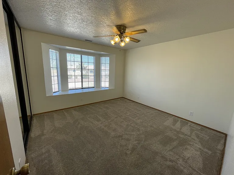 14625 Live Oak St — Photo 14