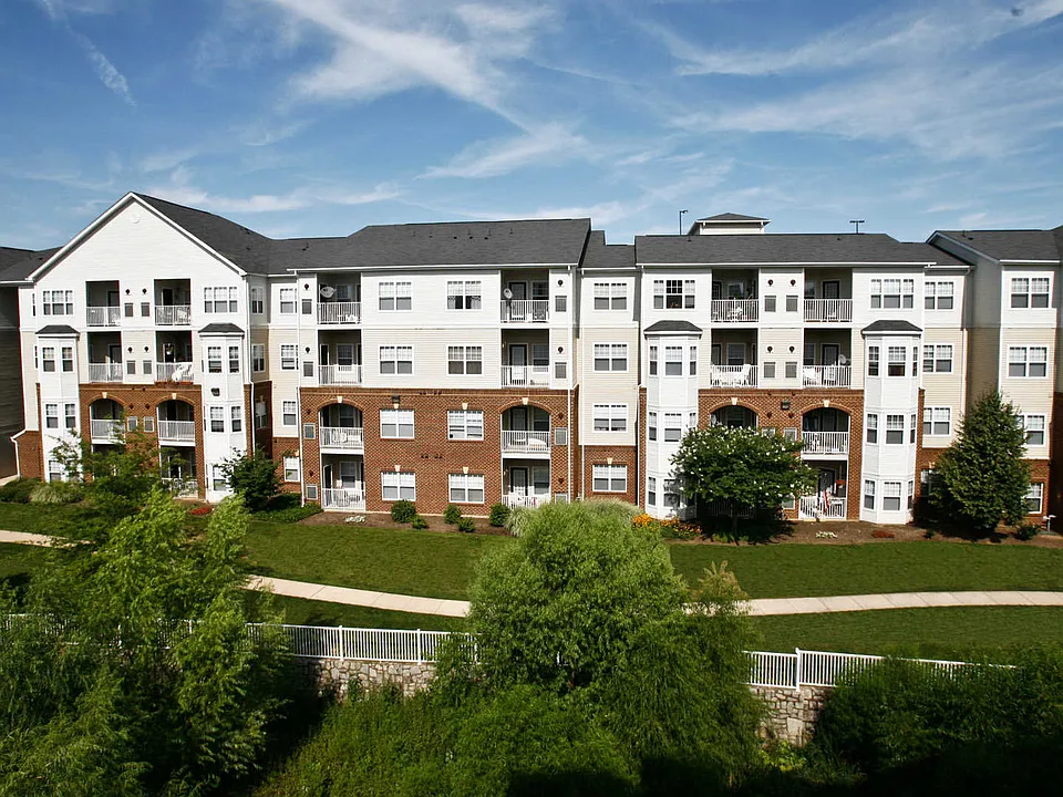 Reserve at Potomac Yard Apartments