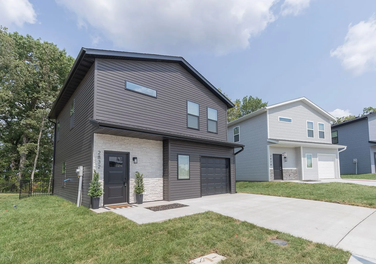Brand New Construction 3 Bed + 2.5 Bath — Photo 2