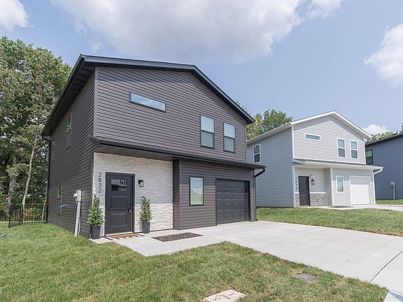 2nd image of 2832 Emery Dr
