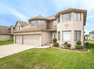 18558 Willow Ave, Country Club Hills, IL