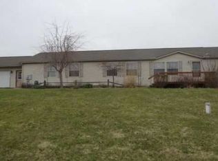 11548 E Bacon Rd, Pittsford, MI 49271