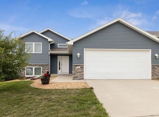 4605 Alan Ln NW, Rochester, MN 55901