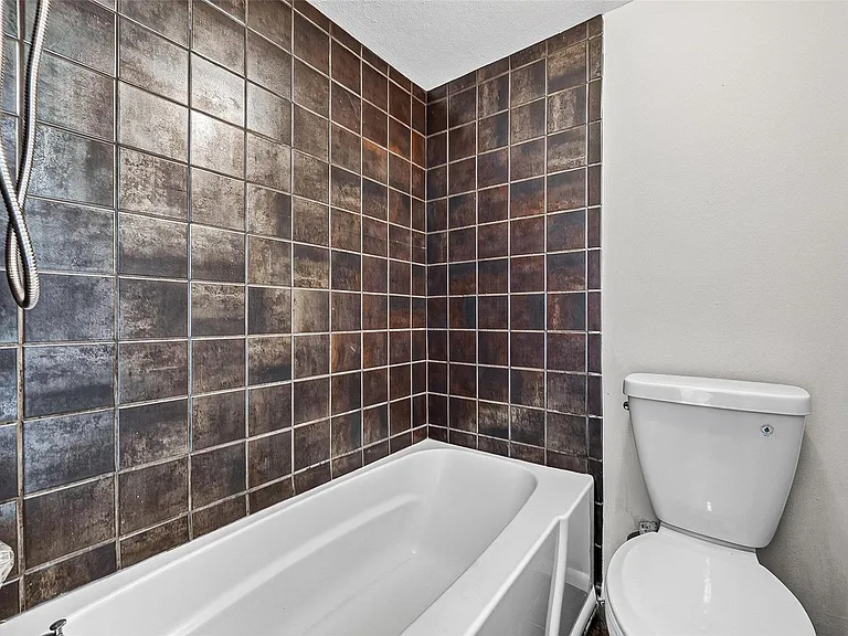7932 Grow Ln — Photo 25