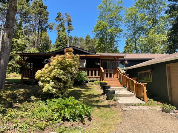 315 SE 130th Dr, South Beach, OR 97366