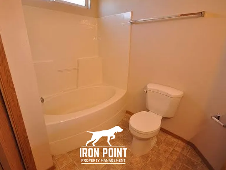 2107 E Whispering Willow Ln — Photo 18