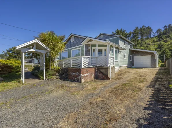 327 NW 56th St, Newport, OR 97365