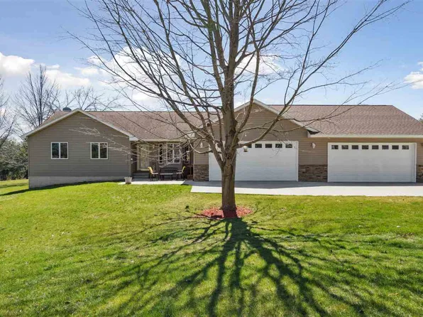 3283 Cedar Hill Dr NE, Solon, IA 52333