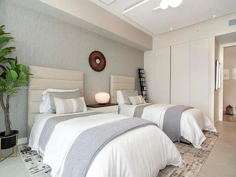 18975 Collins Ave #4102 — Photo 44