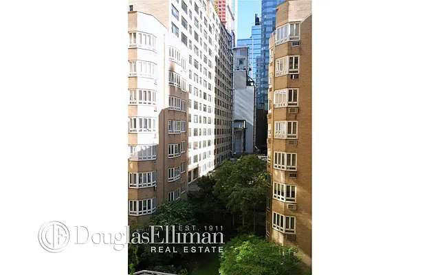 Sold by Douglas Elliman | media 20
