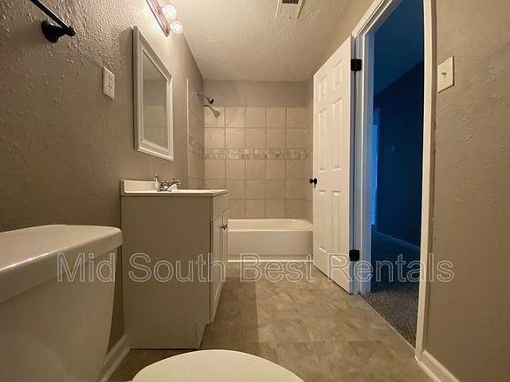 5th image of 2022 Benford St