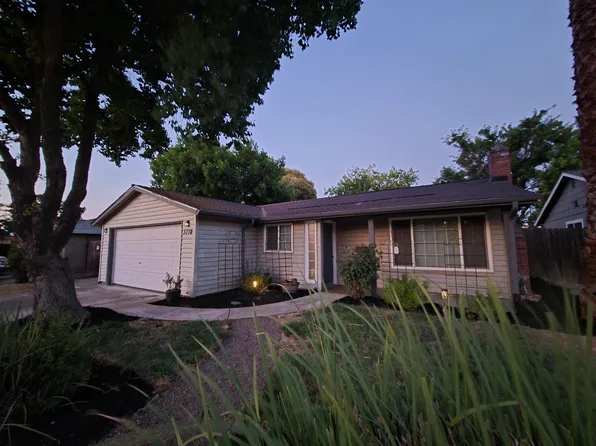 5710 Parkoaks Dr, Carmichael, CA 95608