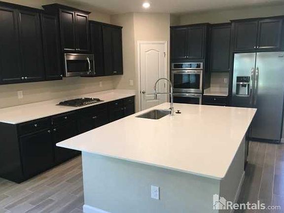 2nd image of 225 Otero Pt