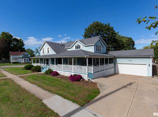 429 W 1st St, Geneseo, IL 61254