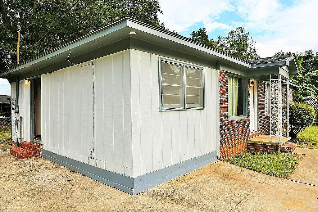 3 bed, 1200 sqft, $1,450 — Photo 4