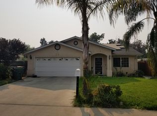 485 N Oakview Ave, Farmersville, CA 93223