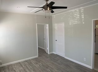 124 W Windsor Rd #B, Glendale, CA 91204