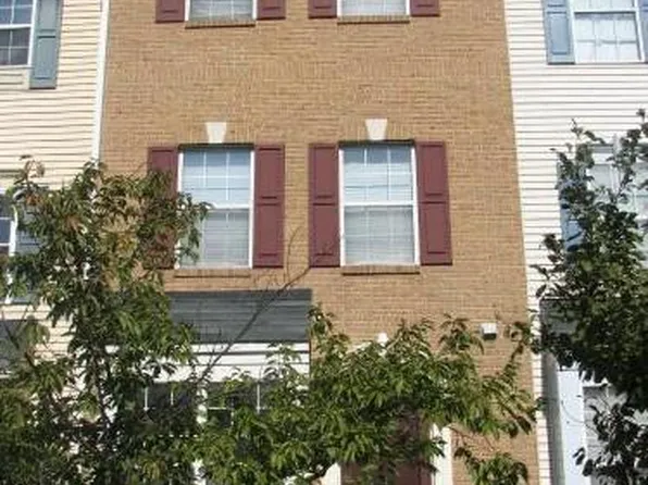 13112 Quail Creek Ln, Fairfax, VA 22033