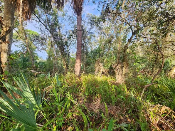 3003 39th St E #82, Bradenton, FL 34208