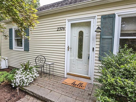 2nd image of 2376 Vandy Dr