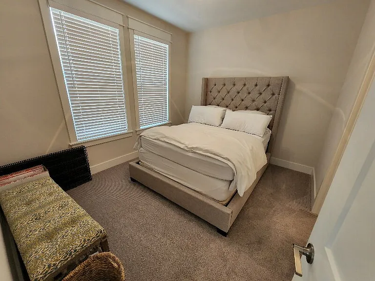 530 Edwin St #22 — Photo 23