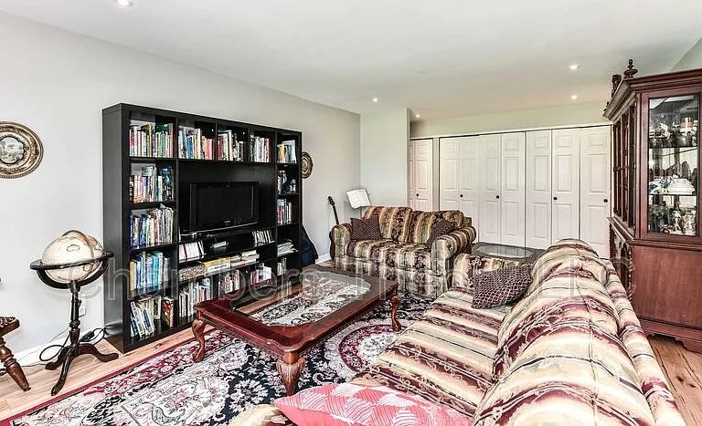 7802 Dassett Ct #T2 — Photo 4