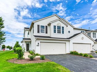 1079 Key Largo Dr, Romeoville, IL 60446