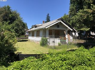 2005 SW Moss St, Portland, OR 97219